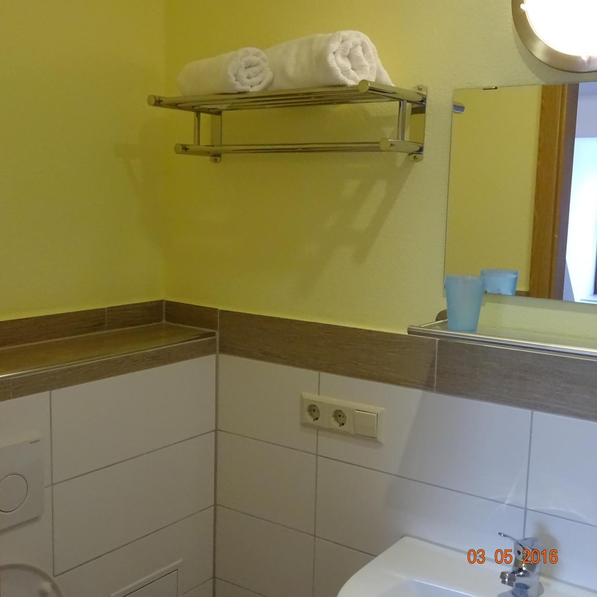 Hotel Einstein Бад-Кроцинген Экстерьер фото
